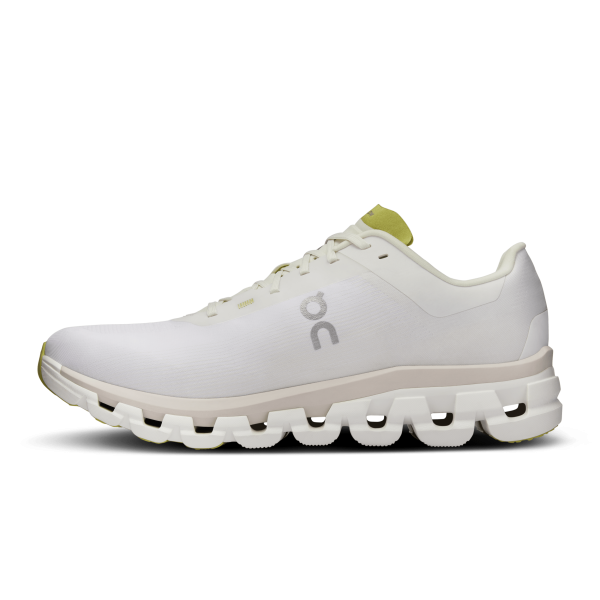 On Men Cloudflow 4 - White / Sand - Image 5